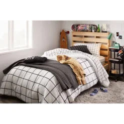 Reversible Microfiber Grid Comforter - Room Essentials™ 13 Reversible Microfiber Grid Comforter - Room Essentials™ -Home Furnishings Store GUEST 3461f2cc 3d8d 40ee b98b 17a6275dab4d
