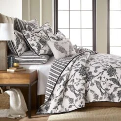 Tanzie Black Quilt Set - Black & White - Levtex Home 11 Tanzie Black Quilt Set - Black & White - Levtex Home -Home Furnishings Store GUEST 970d5aec 5914 491f 833d 0412d6c1772f