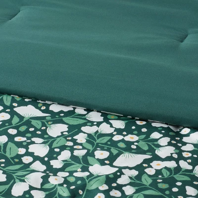 Floral Printed Microfiber Reversible Comforter & Sheets Set Dark Green - Room Essentials™ 5 Floral Printed Microfiber Reversible Comforter & Sheets Set Dark Green - Room Essentials™ - Image 3
